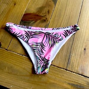 Palm tree leaves pink bottoms